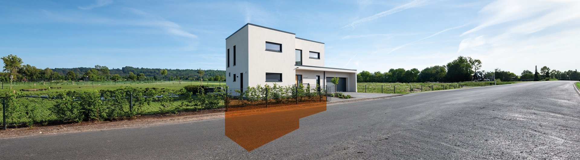 Modernes Einfamilienhaus mit individuellem Fertigkeller von MB-Keller – maßgeschneiderte Kellerlösungen aus Betonfertigteilen in naturnaher Umgebung